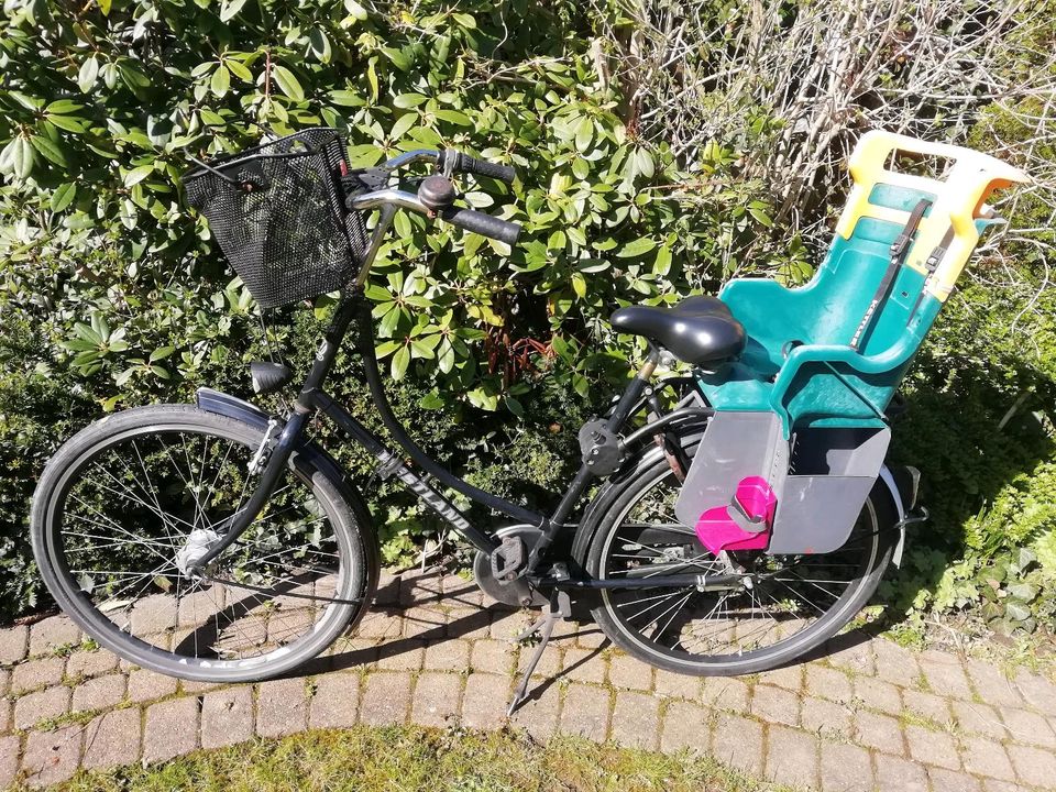 Pendler Bahnhof Holland Fahrrad 28 Zoll Marke Westland in Lage