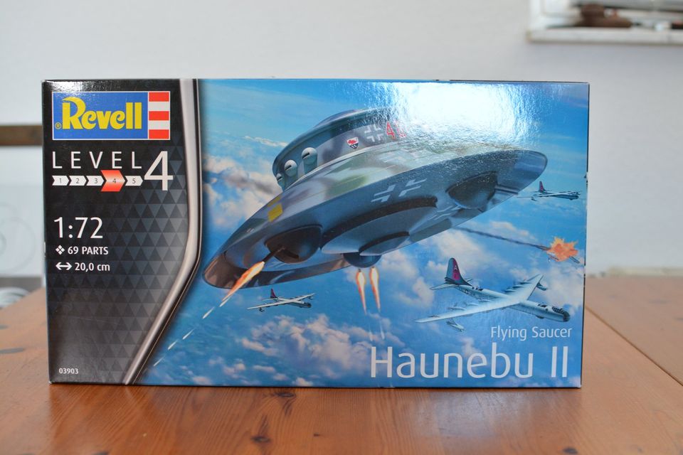 REVELL Haunebu II 1te Auflage 1 :72 in Norderstedt