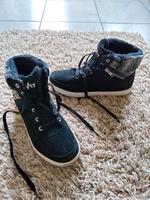 Gefütterte Winterschuhe von Deichmann in Größe 40,5 Schwarz Nordrhein-Westfalen - Warburg Vorschau