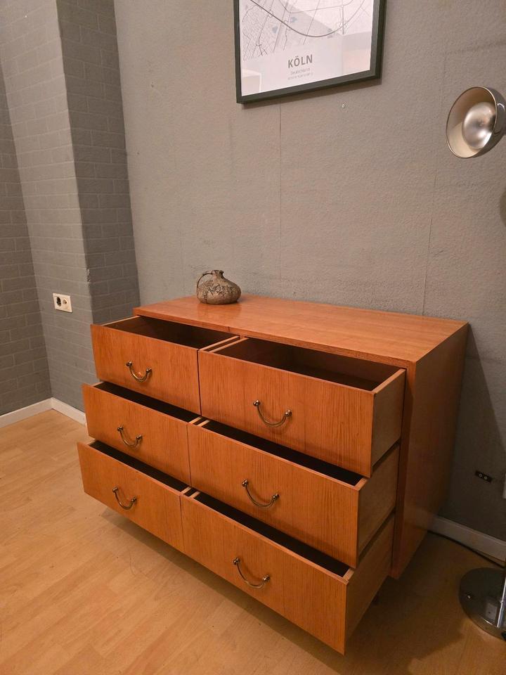 Sideboard Kommode 70er Vintage Schubladenschrank Mid Century in Hürth