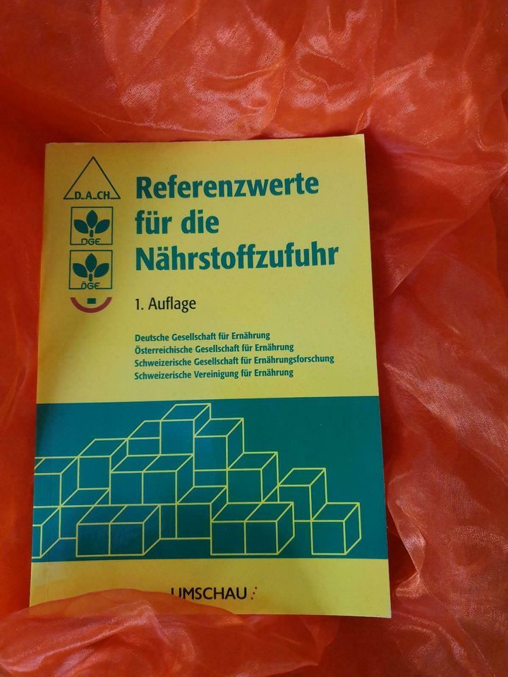 Referenzwerte für Nährstoffzufuhr 1. Auflage - neuwertig in Wehringen