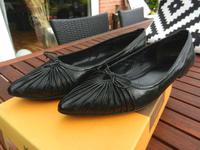 K&S Pumps/Ballerina, Lackleder/schwarz/flach, Gr. 39 (6) Niedersachsen - Adendorf Vorschau
