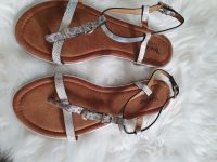 Sandalen Gr.39 *Neu* Silber Zehentrenner Mitte - Wedding Vorschau