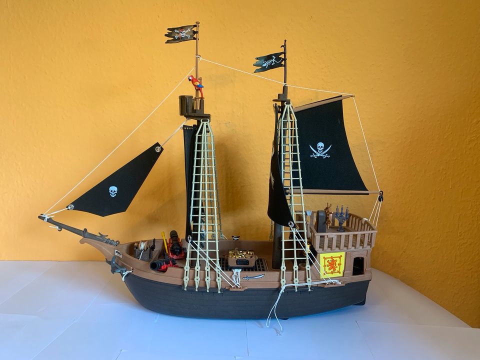 Playmobil Piratenschiff in Overath