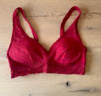 Benetton Bustier, BH mit spitze Gr. 80B/ M Nordrhein-Westfalen - Erwitte Vorschau