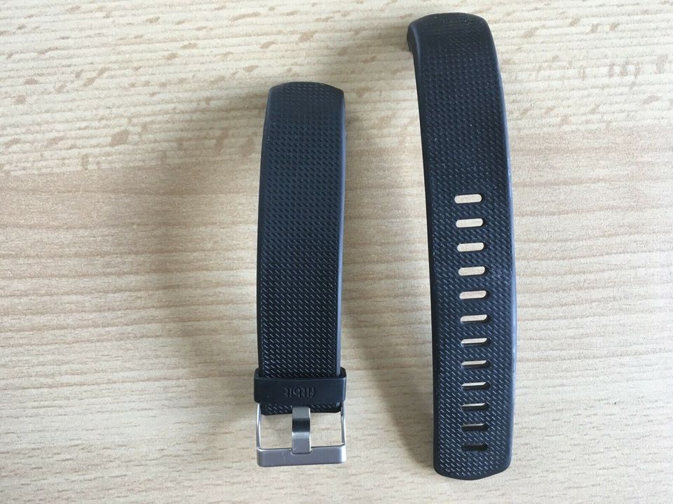 Fitbit Charge 2 Armbänder in Lüneburg