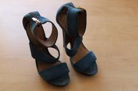 Buffalo Plateau Pumps High Heels Sandalen Blau Wildleder Gr.38 Berlin - Spandau Vorschau