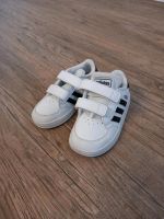 Adidas Schuhe größ 22 Sachsen-Anhalt - Stendal Vorschau