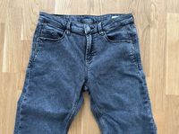 Graue Jeans von Esprit Modell Slim Gr. 29 Länge 34 Bayern - Erlangen Vorschau