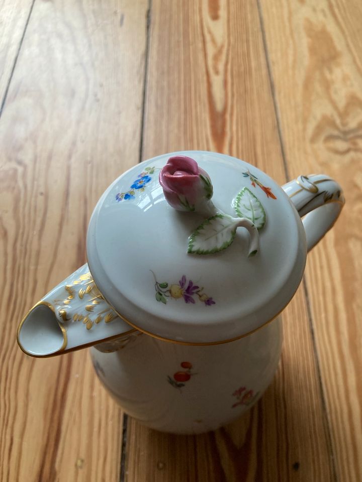 MEISSEN Kaffeekanne „Streublume“ in Hamburg