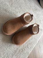 Ugg Boots mini Chestnut Gr. 38 Bayern - Holzkirchen Vorschau