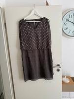 Esprit Kleid, in Grau, sehr elegant Gr. 44 Sommerkleid Niedersachsen - Ilsede Vorschau