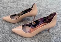 Ted Baker ♥️ Pumps nude beige Gr. 39 High Heel Sachsen - Radebeul Vorschau