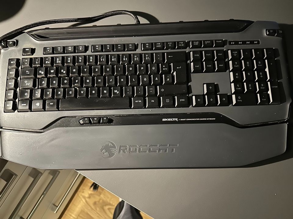 Roccat Skeltr Gaming Tastatur in Potsdam