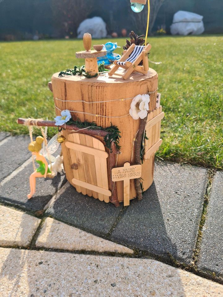 Feenhaus mit Fee Tinkerbell, handmade, Holz, Wichtelhaus in Großbeeren