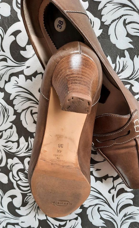 Damen Schuhe Pumps, Leder, Größe 38, Farbe goldbraun, neuw in Bad Kissingen