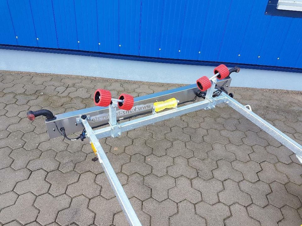 Bootstrailer Bootsanhänger 750Kg Trailer *** NEU *** in Schwandorf