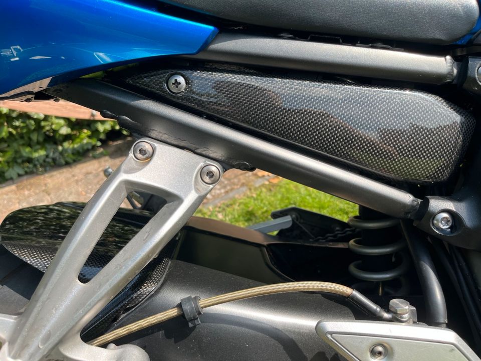 Yamaha FZ1 in Ringe