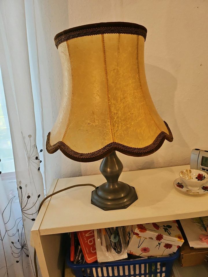 Tischlampe Lampe zinnfuß stehlampe 80er Jahre in Sontra