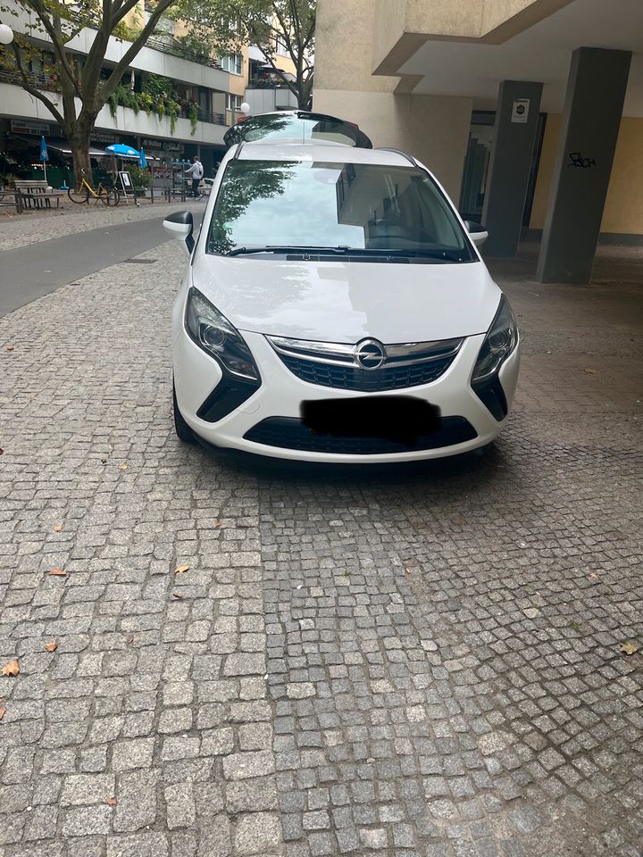 Zafira Opel zu verkaufen in Berlin