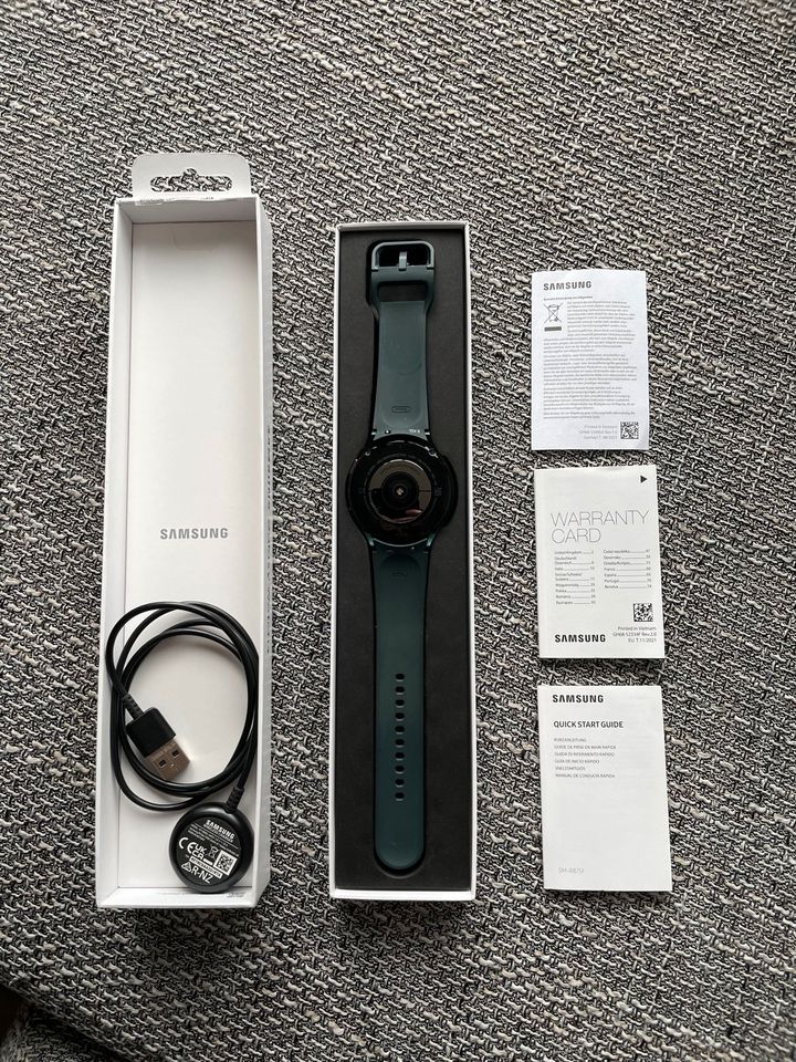 Samsung Galaxy Watch 4 grün Aluminium 44 mm LTE Bluetooth GPS in Bielefeld