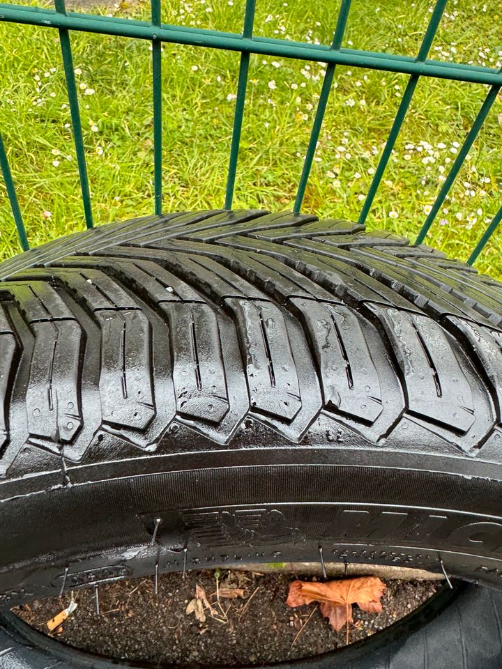 2xMichelin Allwetter reifen wie neu 6/23  245/45 R18 in Gelsenkirchen