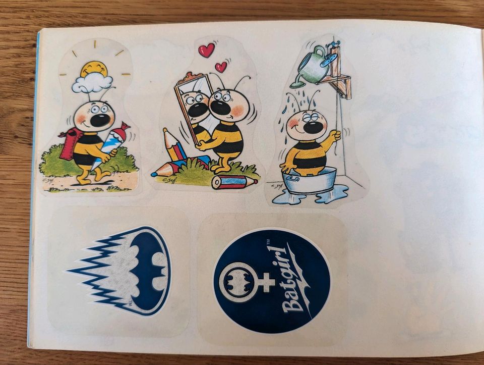 Sticker Album 90er in Nürnberg (Mittelfr)