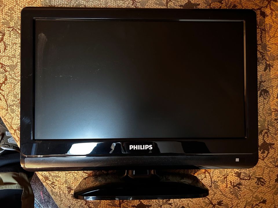 Philips LCD TV 19PFL3404/12, 19“/48cm, in Saalfelder Höhe