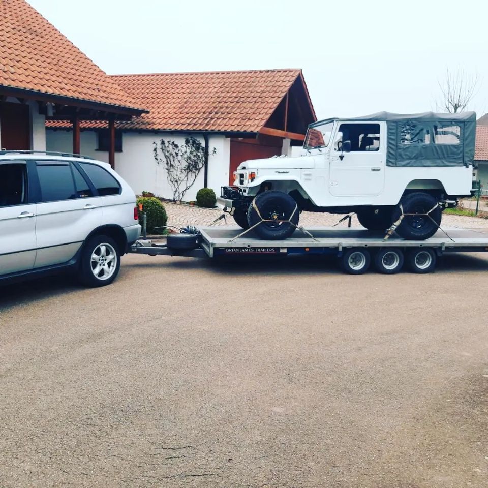 Autotransport Abschleppdienst Auto Kfz Fahrzeugtransport in Hamburg