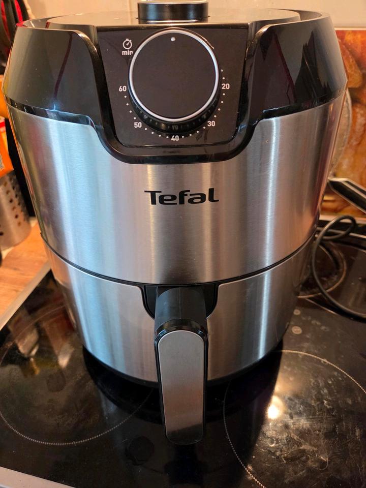 Heißluftfritteuse Tefal Easy  Fry Classic xl 4,2 L in Düsseldorf