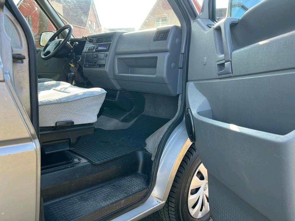 Volkswagen VW T4 Westfalia Multivan TÜV NEU California 2,5 in Bremerhaven
