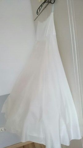 Brautkleid Gr.40 in A-linienform + Reifrock mit zwei Reifen Gr. M in Mannheim