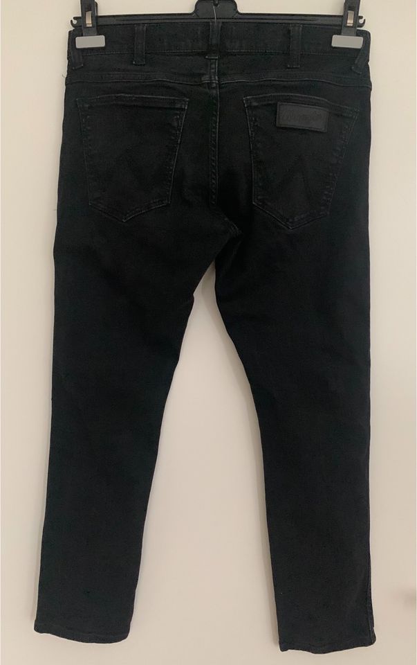 Wrangler jeans damen W31 L30 LARSTON - Gratis Versand in Berlin