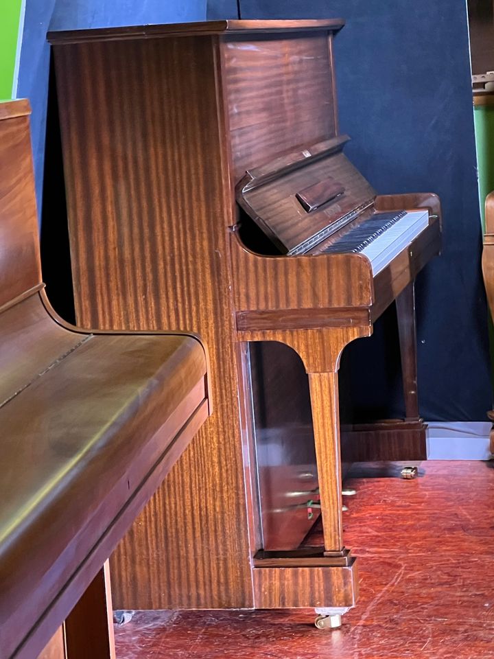 C. Bechstein Klavier, Modell 8 - 128, Mahagoni. in Ahrensburg
