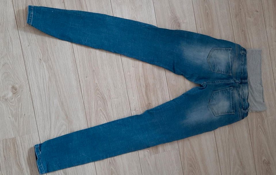 Umstandsjeans Größe 26×32 von Mama licious in Brandenburg an der Havel