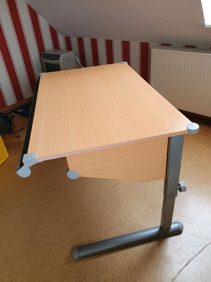 Schreibtisch, Schülerschreibtisch höhenverstellbar in Dülmen