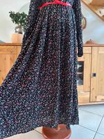 Maxikleid, Blüten Print, Figurschmeichler, neu mit Etikett, 46/48 Brandenburg - Groß Kreutz Vorschau