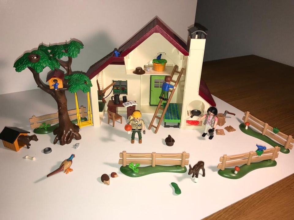 Playmobil Forsthaus 6811 in Borsdorf