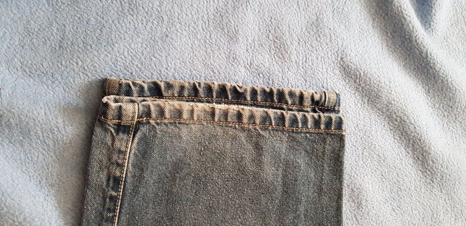 Jeans Hugo Boss gr. 34/32 gebraucht in Flensburg