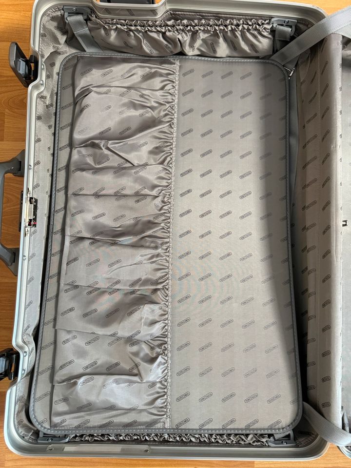 Rimowa Koffer - Hartschale in Stuttgart