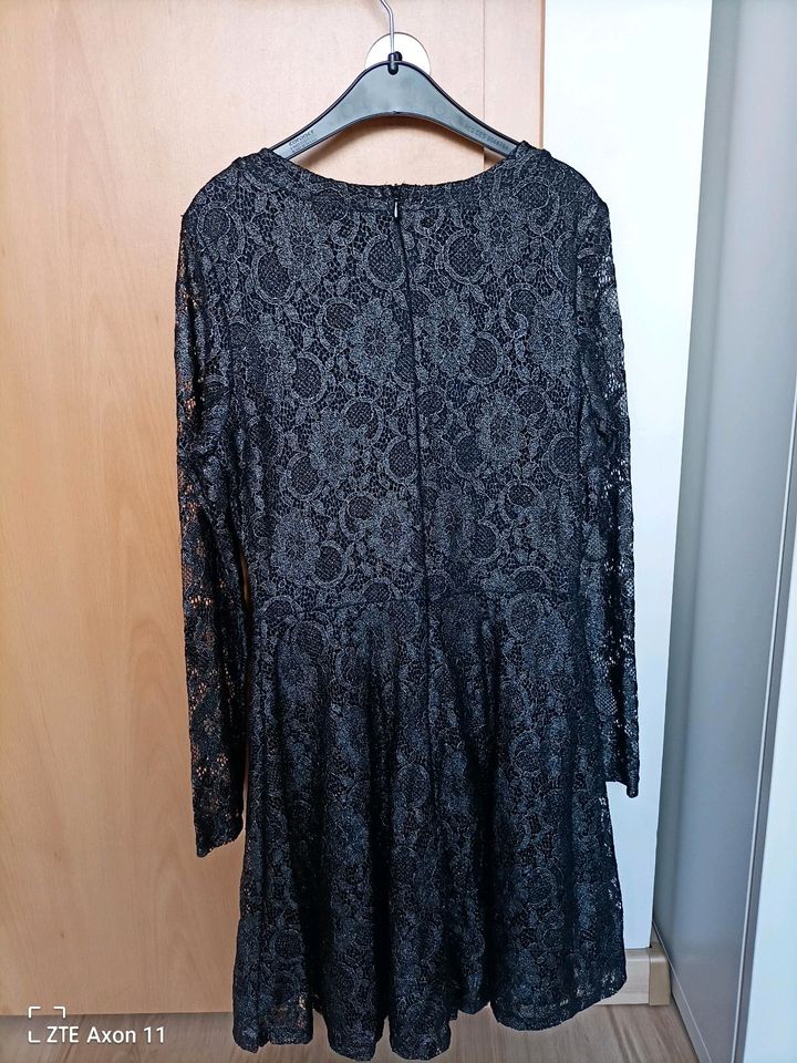 Kleid Gr.152 NEU in Reinfeld