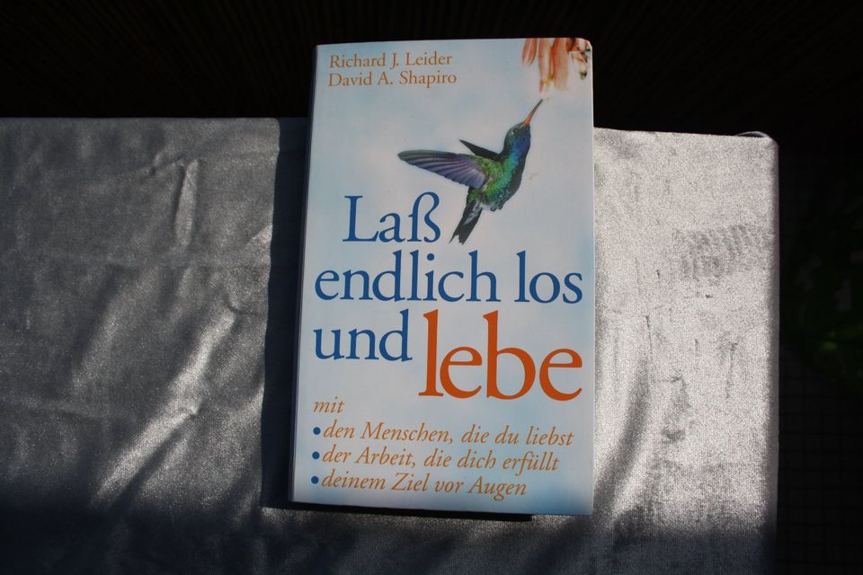 Lass endlich los und lebe v. J. Leider + A. Shapiro neuwertig in Düsseldorf
