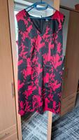 Schickes Kleid mit Blumenmuster, Größe 48, rot schwarz Hessen - Vellmar Vorschau