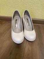 High Heels Tamaris weiß Gr. 37 Sachsen - Chemnitz Vorschau