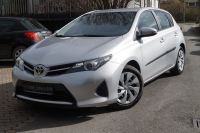 Toyota Auris Limo/1.HAND/WENIG KM/GARANTIE 12M! Nordrhein-Westfalen - Erwitte Vorschau