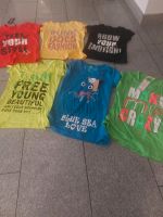 6 bunte T-shirt gr.S/M mit Druck Nordrhein-Westfalen - Herten Vorschau