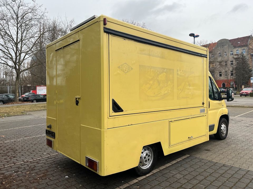 Hähnchenwagen Hähnchengrillwagen Grillwagen in Berlin