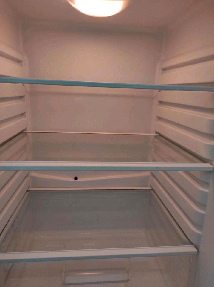 Kühlschrank mit Gefrierfach. PKM in Halle