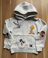 Tommy Hilfiger Looney Tunes Hoodie Gr.128 Pailletten top Sachsen-Anhalt - Salzatal Vorschau