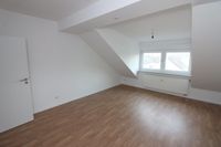 1 NKM frei als Umzugshilfe!!!  3 Zimmer Wohnung im Dachgeschoss, frisch renoviert Köln - Porz Vorschau